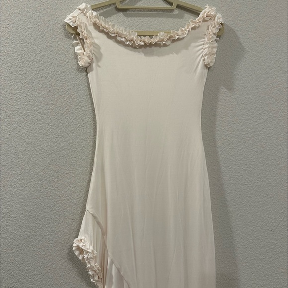 Meshki Dress - Picture 3 of 4